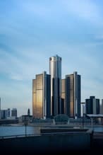 LLC Formation & Compliance: Legal Benefits and Pitfalls